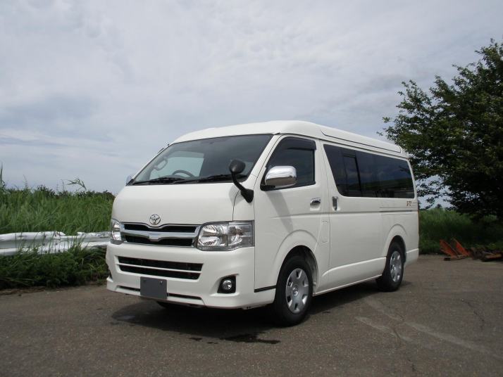 バンレボ VR470p Type2 3列シート搭載モデル 乗車：7～8名／就寝：7名（ハイエースベース）