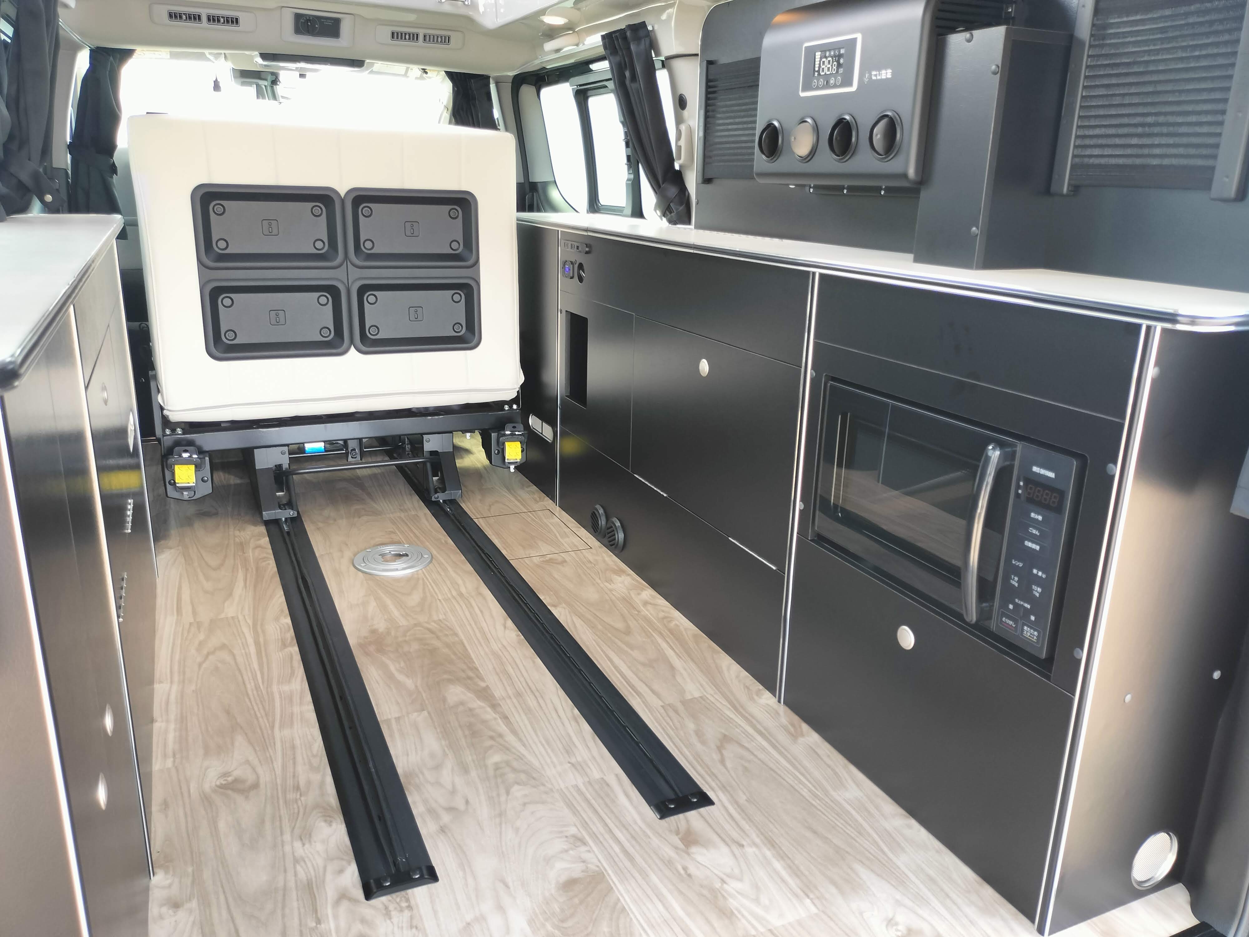 Interior View 5