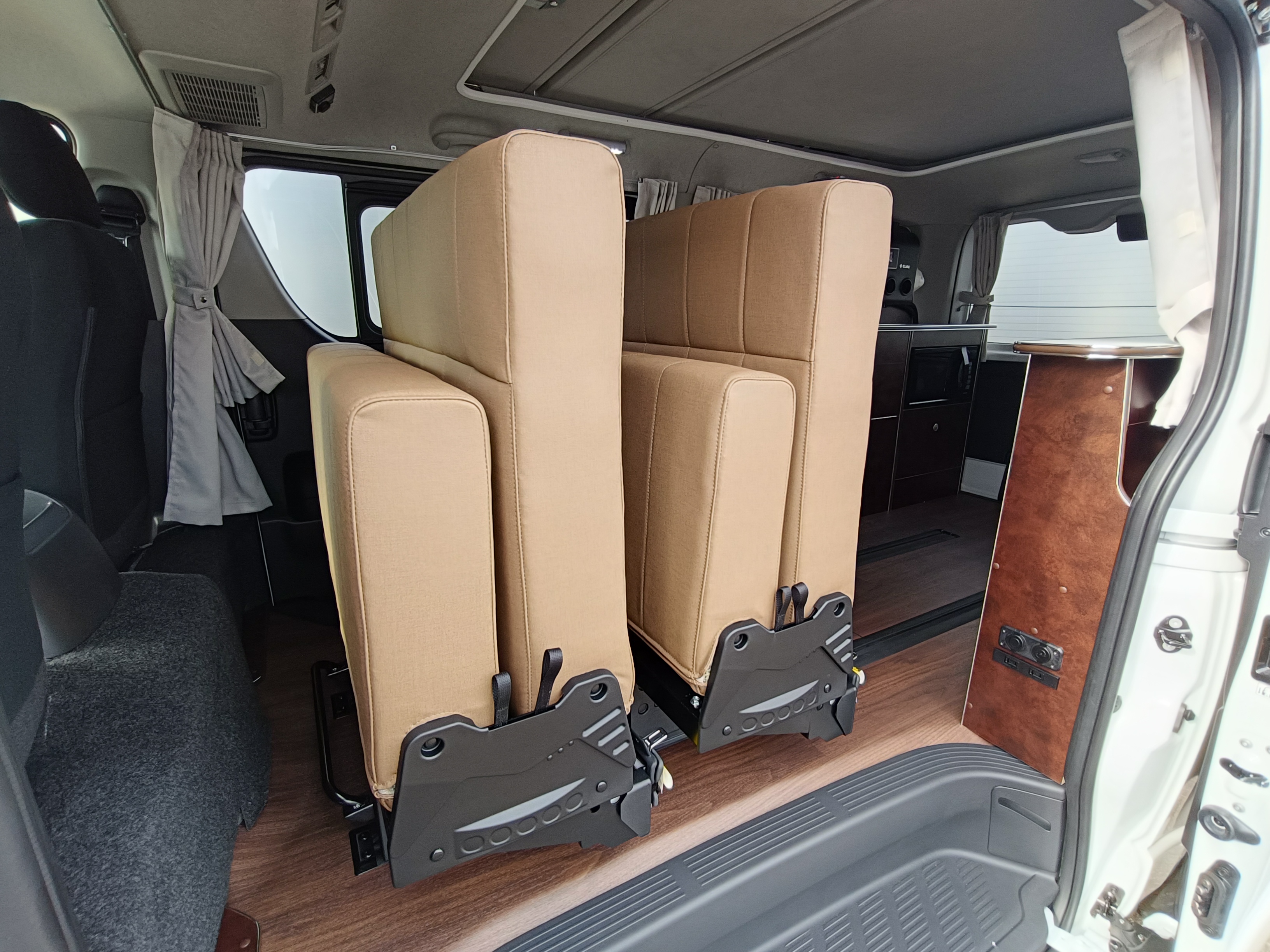 Interior View 5